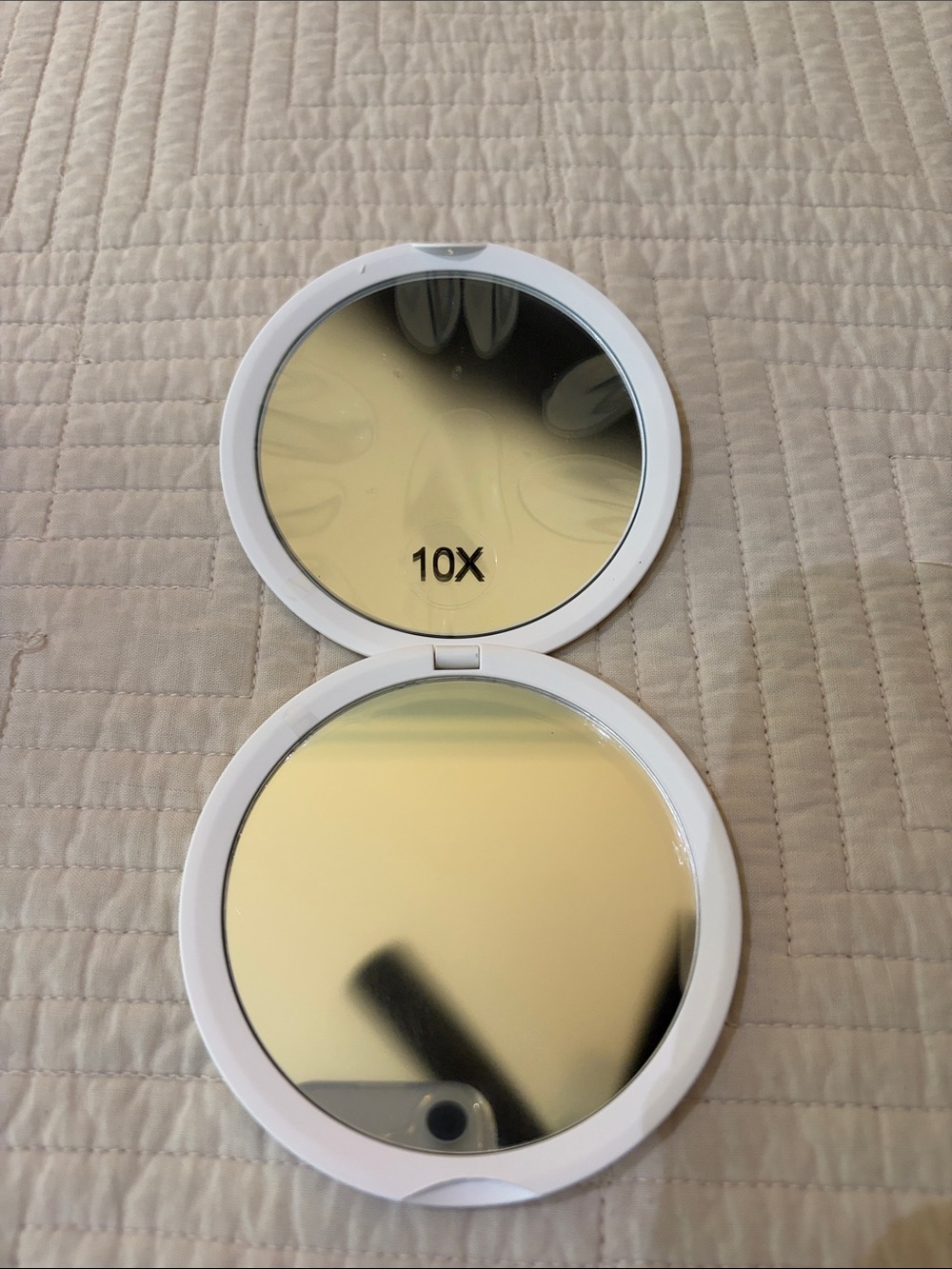 Rodan + Fields White Compact Travel Mirror
